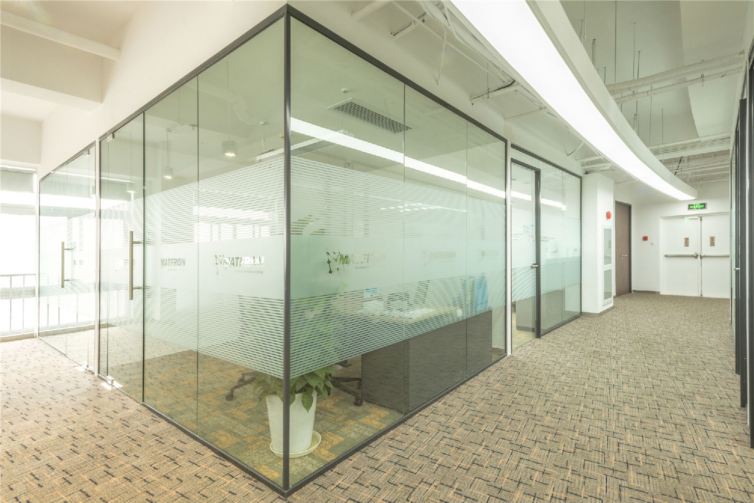 CgooeFc8LdLJe4l6AAqhIGivFwE625.jpg CgooeFc8LdLJe4l6AAqhIGivFwE625.jpg