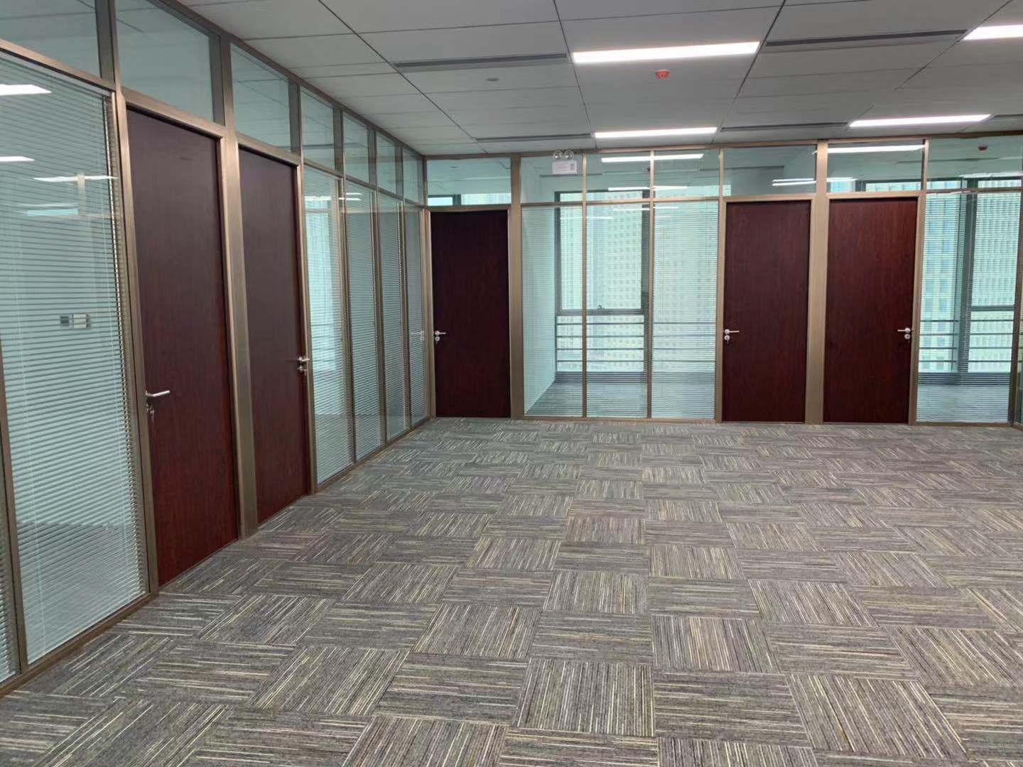 雙玻璃百葉桃子视频在线观看