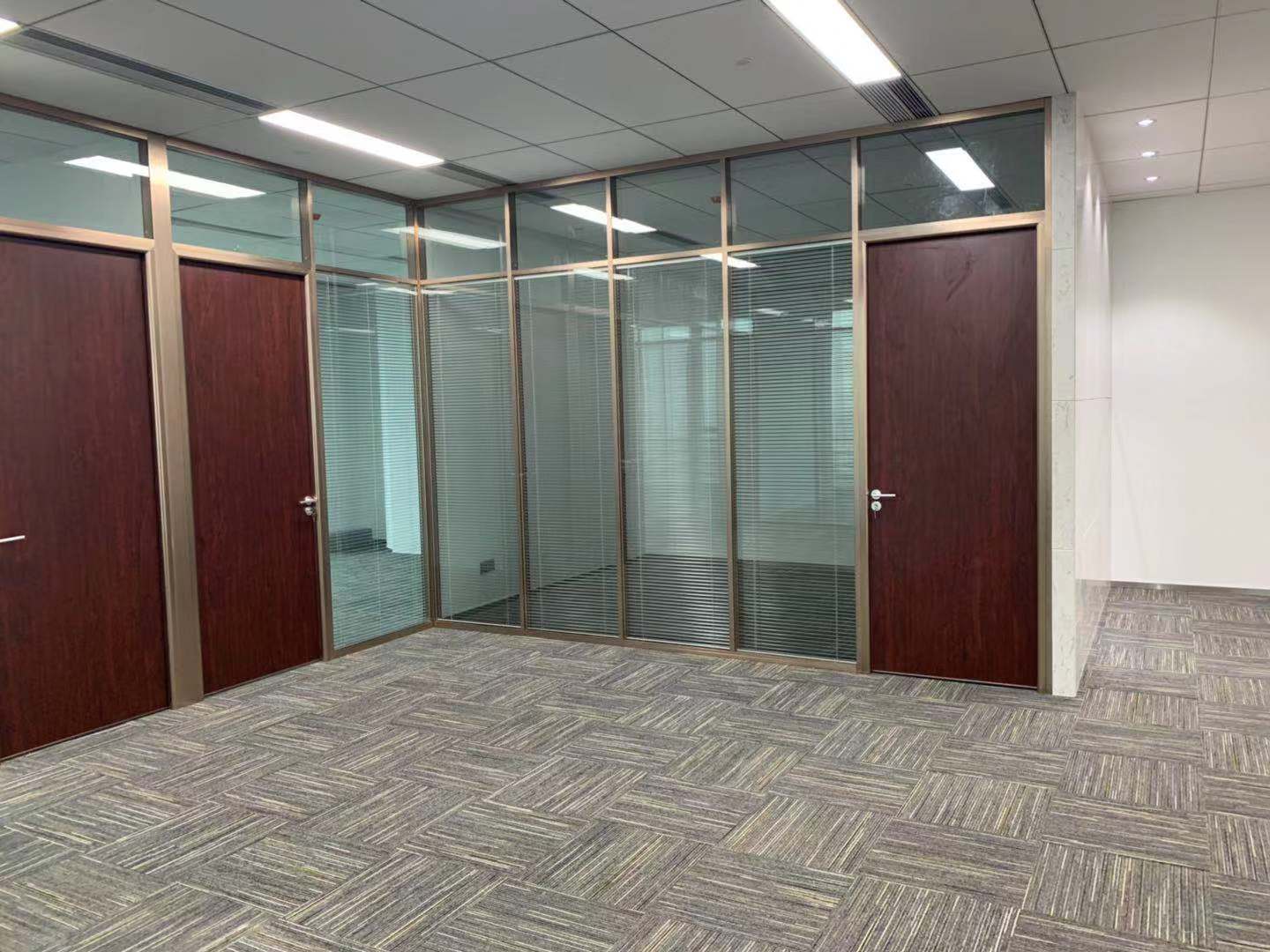 雙玻璃百葉桃子视频在线观看