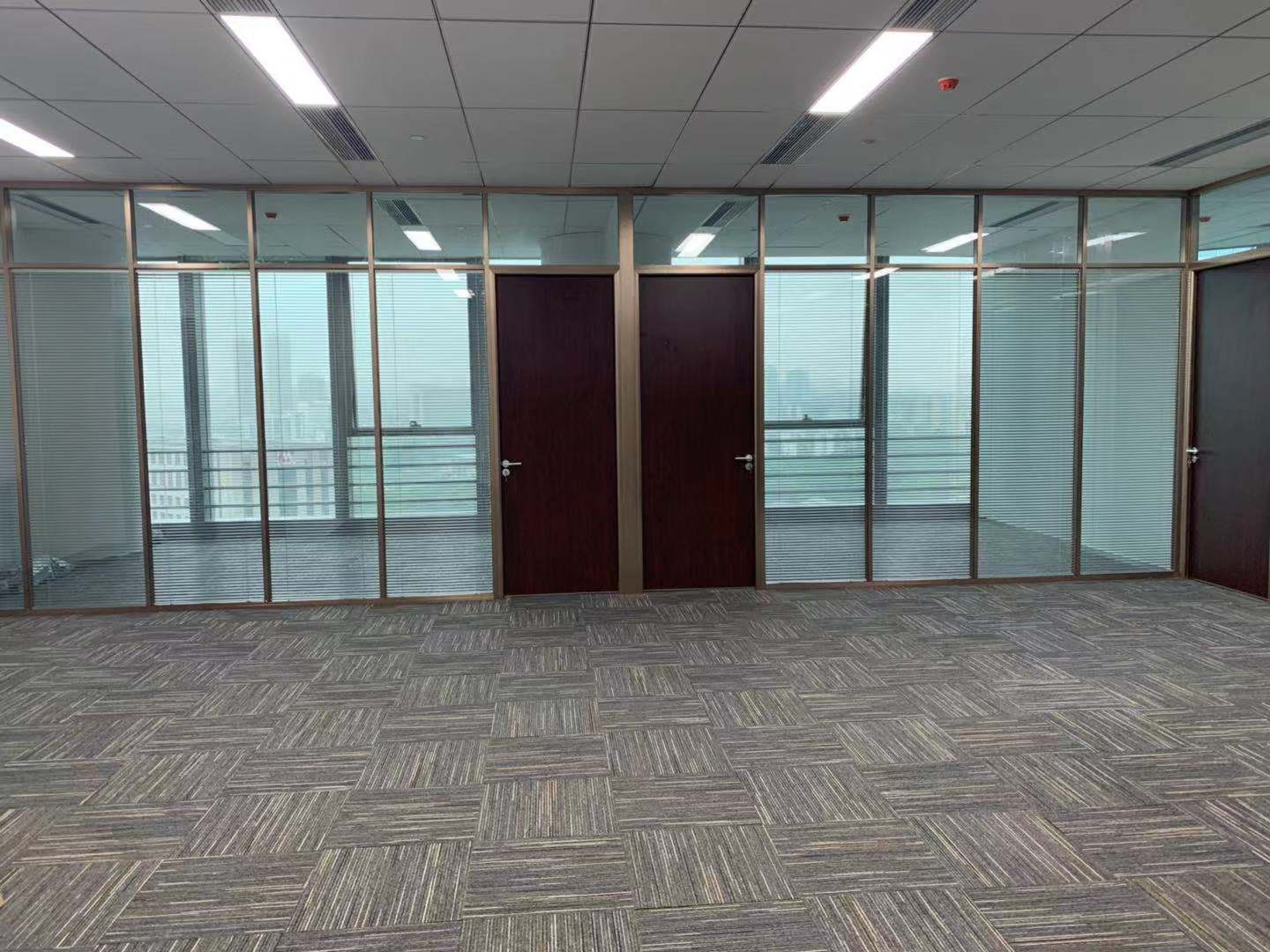 雙玻璃百葉桃子视频在线观看