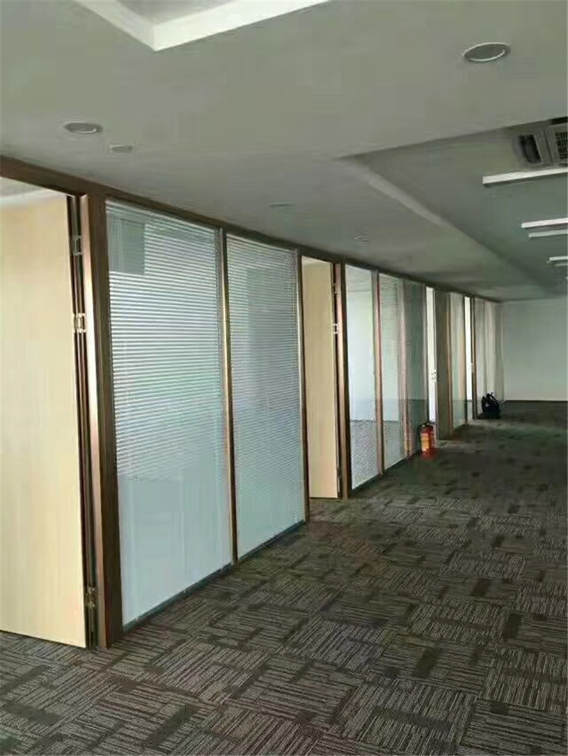 辦公玻璃桃子视频在线观看的趨勢