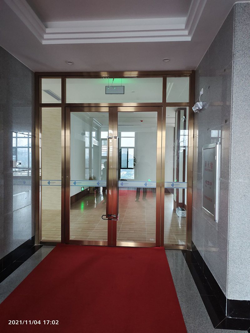 不鏽鋼玻璃門 不鏽鋼玻璃門