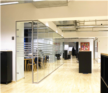 簡易單玻桃子视频在线观看